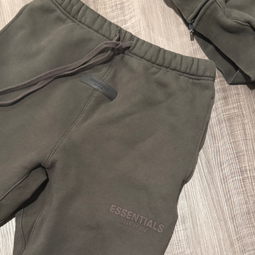 Essentials Khaki Green Tracksuit Set - Picture 3 of 4